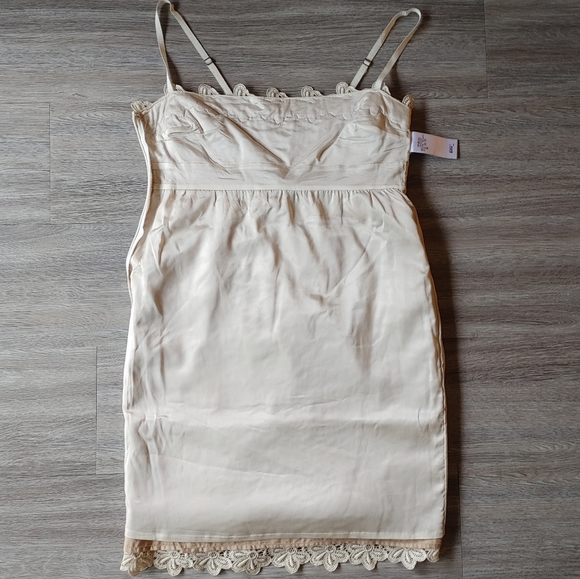 VALENTINO RED Vintage Lace Mini Dress - Picture 8 of 10